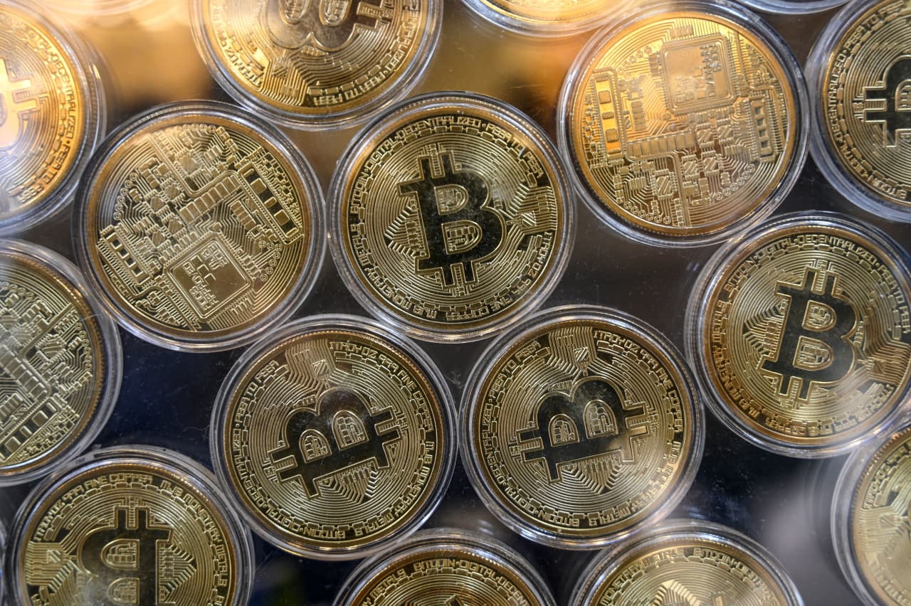 MicroStrategy snags another 2,138 bitcoins at less than $100,000 per coin -  MarketWatch