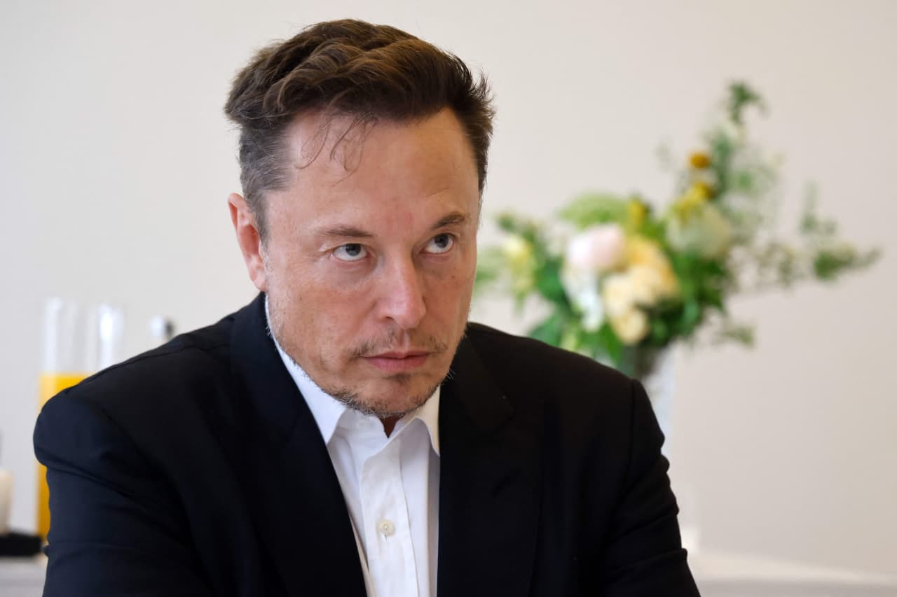 Twitter becomes X: the stakes and symbolism of Elon Musk's new logo