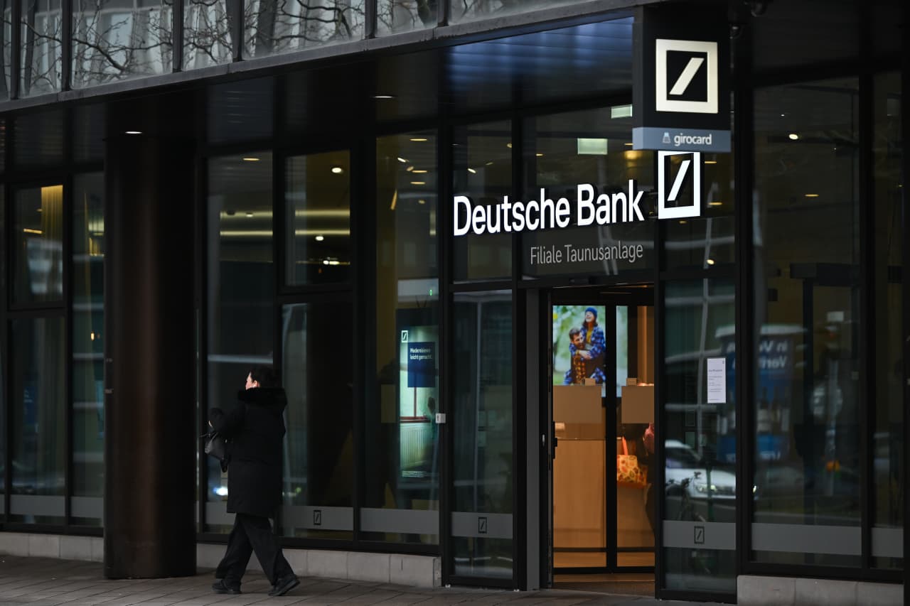 Deutsche Bank reveals $30 billion exposure to private credit — and that it wants to do more