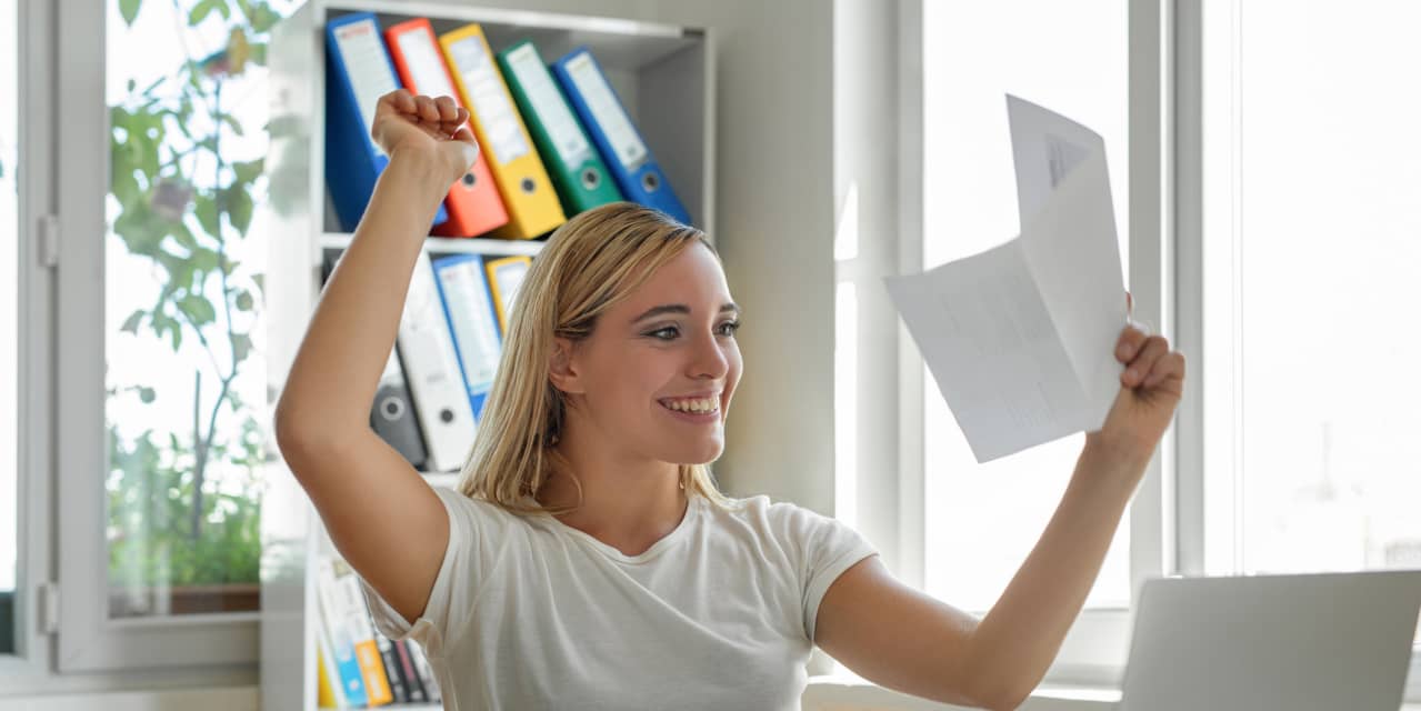 Gen Z es la superestrella de los ahorros para la jubilación a medida que aumentan los ahorros totales y disminuye el crédito 401(k)