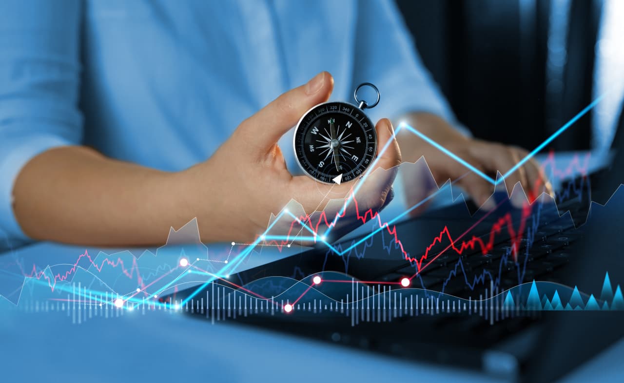 How novice investors have outperformed old pros in the volatile stock market