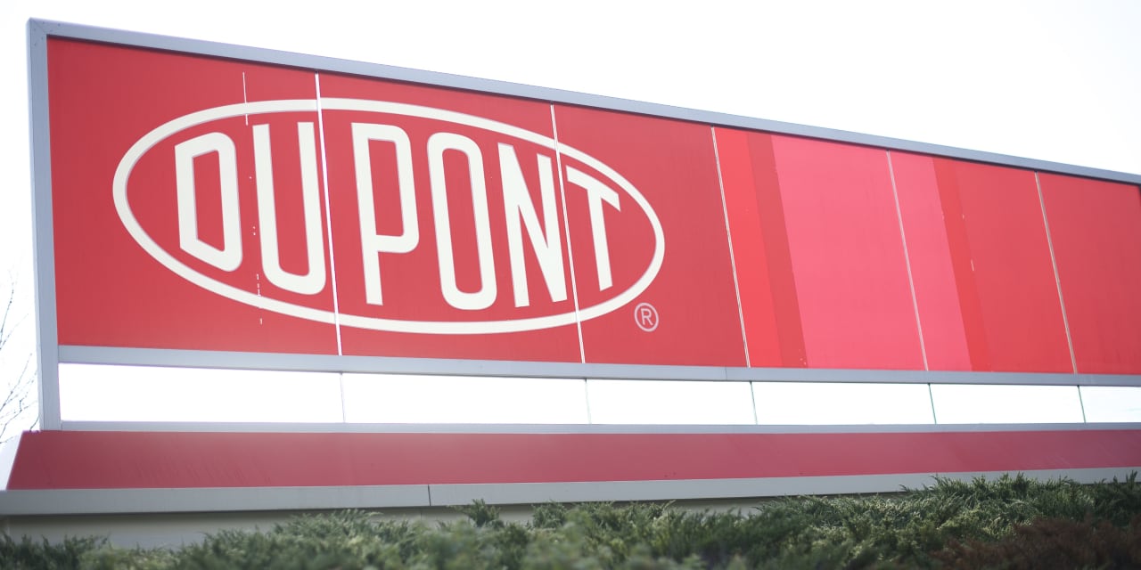 DuPont's stock rises after profit tops expectations, about two weeks after a profit warning - Vimarsana News