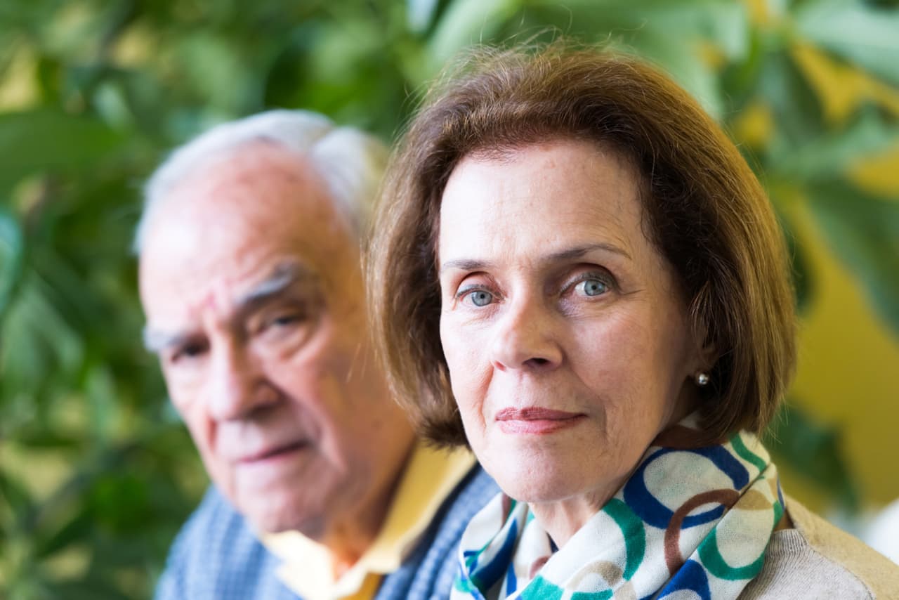 My friend, 78, owns a house with his girlfriend, 68. As executor, should I convince him to split his estate 50/50 with his only child from a previous relationship?