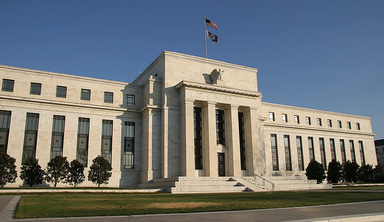 Fed stress tests fall short, finance professor says