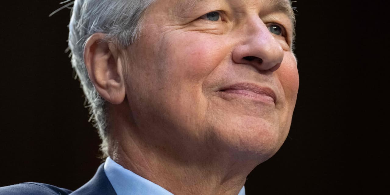 Key Words: Jamie Dimon for president? JPMorgan boss hints at public office run ‘one day,’ warns of more rate hikes