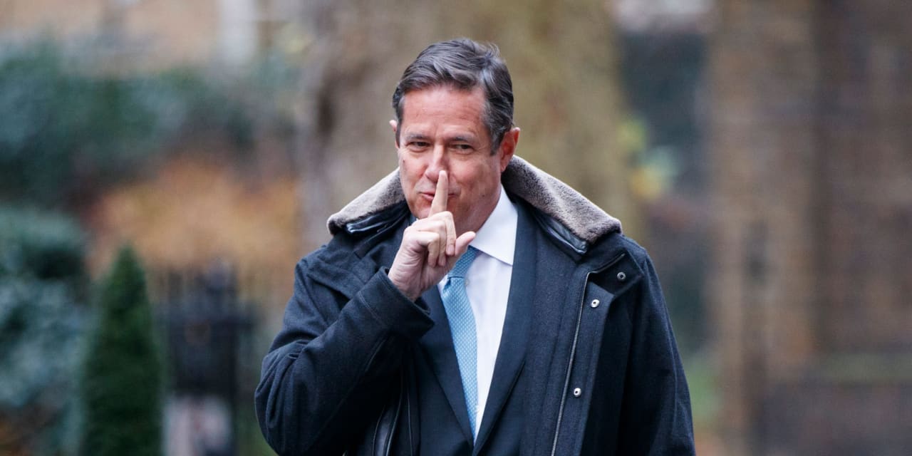 Former JPMorgan exec Jes Staley says he talked with Jamie Dimon about Jeffrey Epstein: report
