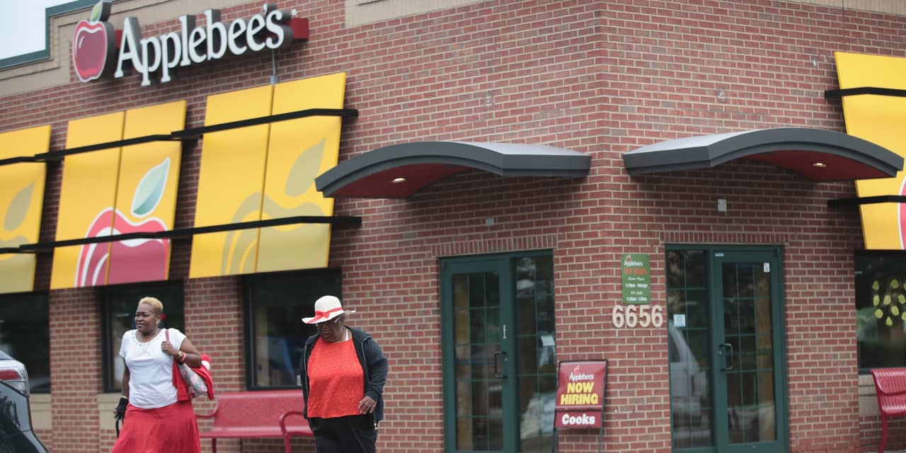 Parent Applebee’s stock falls 5% after Truist downgrades on concern of slowing sales