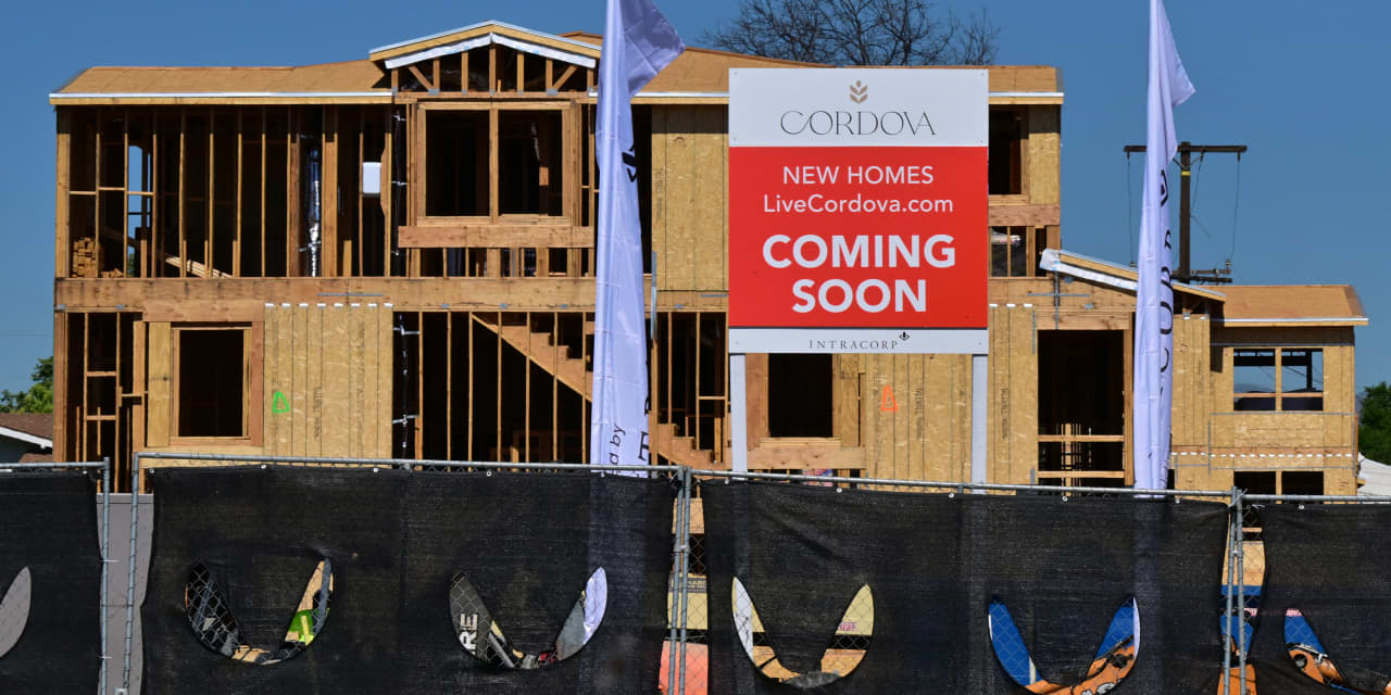 30-year mortgage rate posts biggest jump in four years — to nearly 7.3%