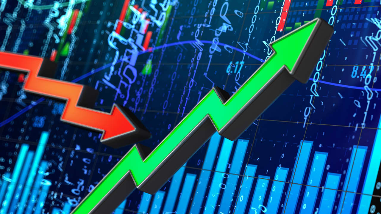 This five-star fund’s formula rode Super Micro’s gain, while its disciplined strategy avoided the stock’s brutal decline