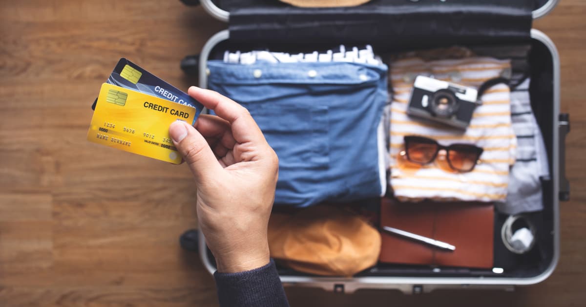 Cashback vs. travelrewards Which credit card should you pick?