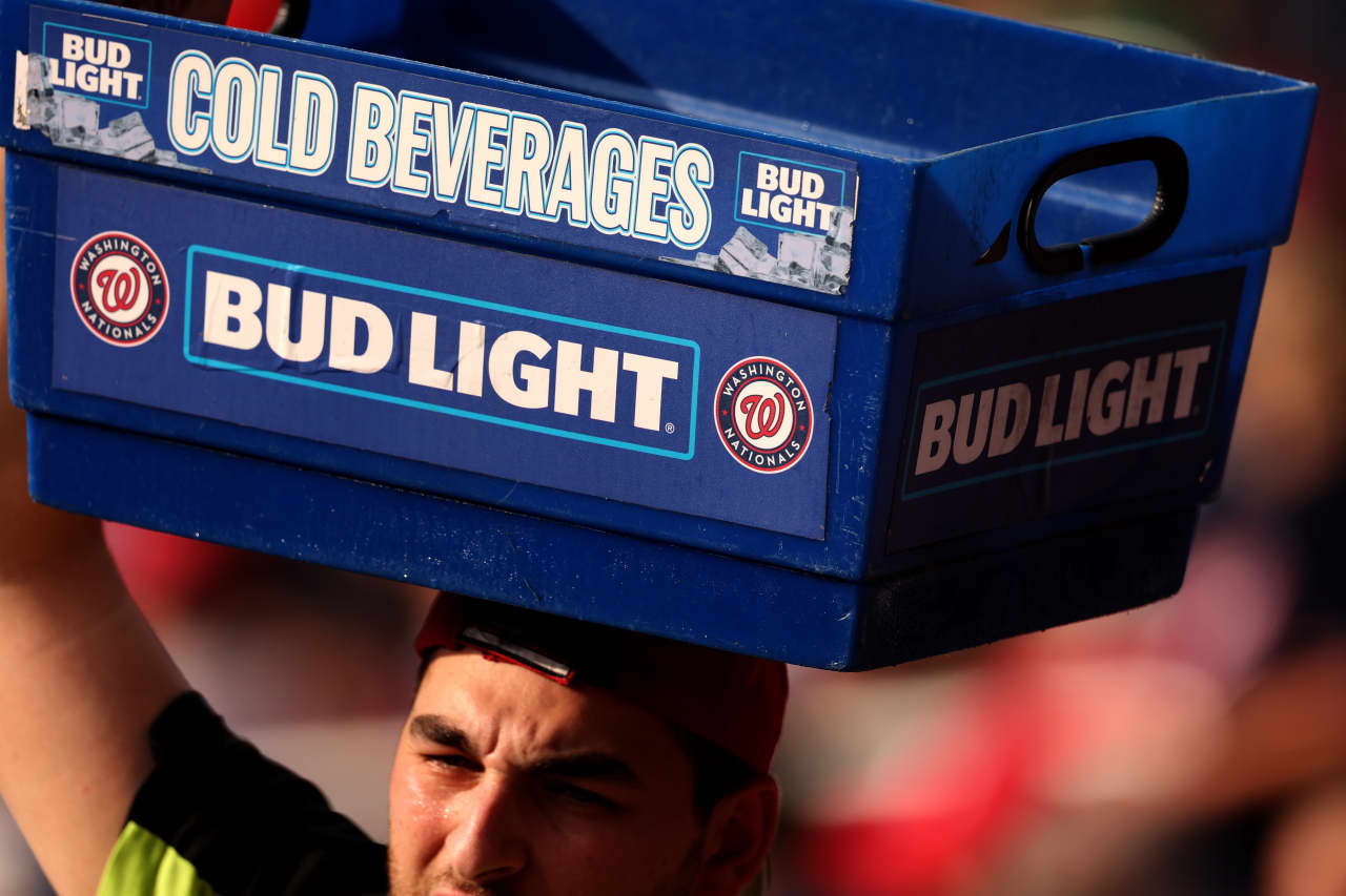 Opinion: Why Bud Light Brewer AB InBev Isn’t An Investment Slam Dunk ...