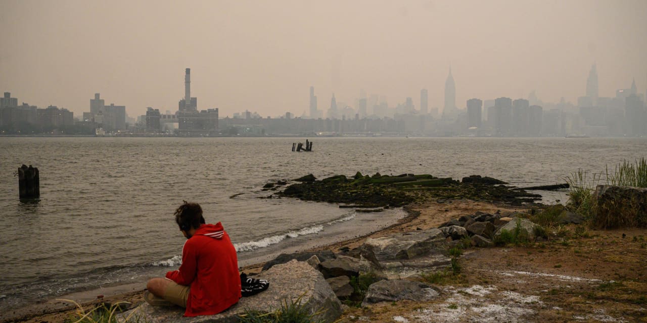 US stock futures grind lower after more weak China data