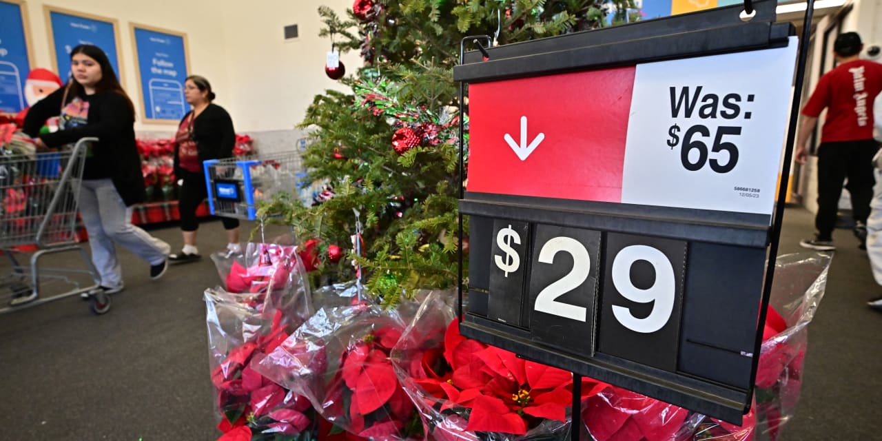 U.S. inflation will fall to 2.1% in 2024, CBO projects