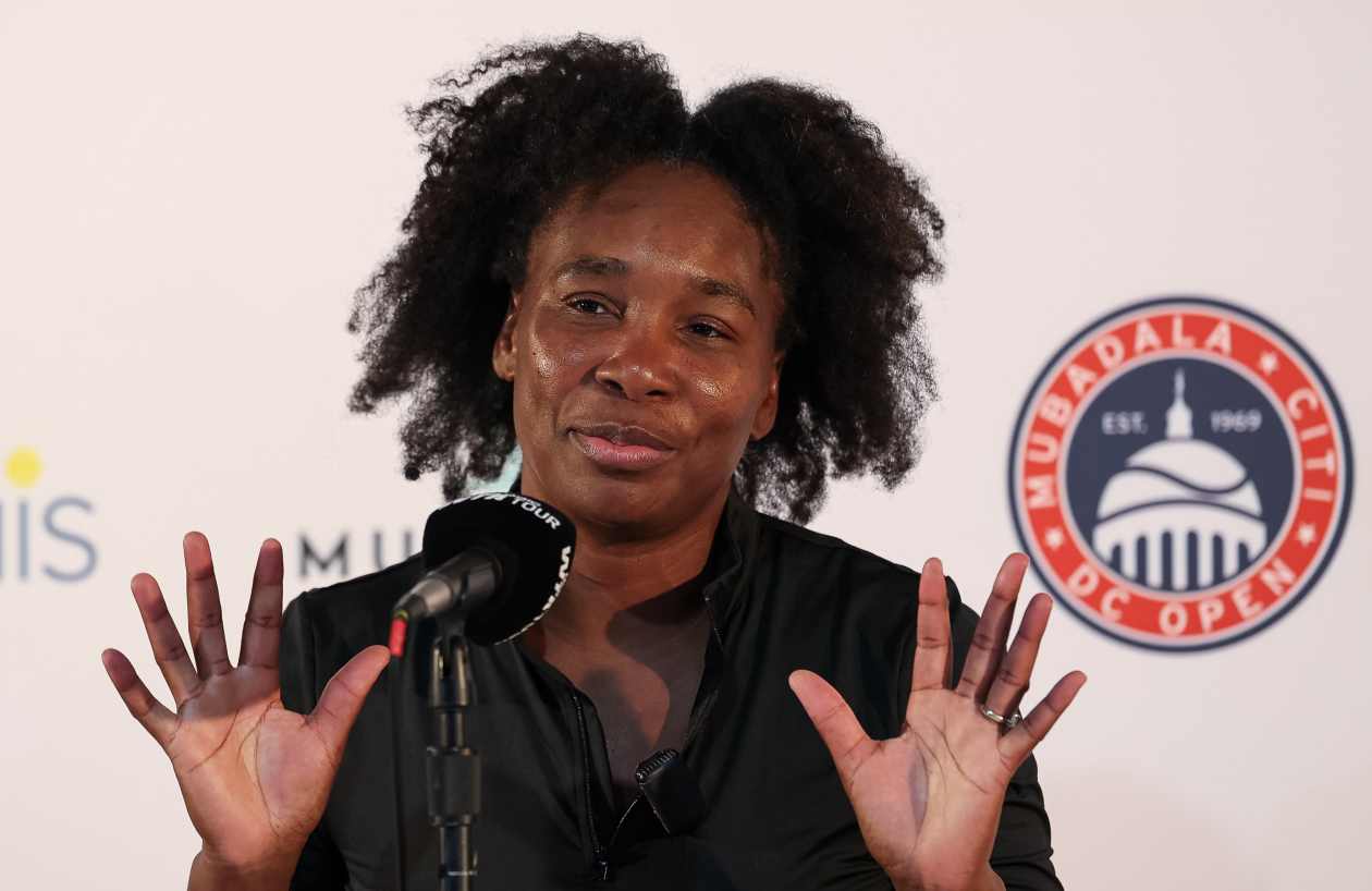 Venus Williams says she returned to tennis for the health insurance(01)