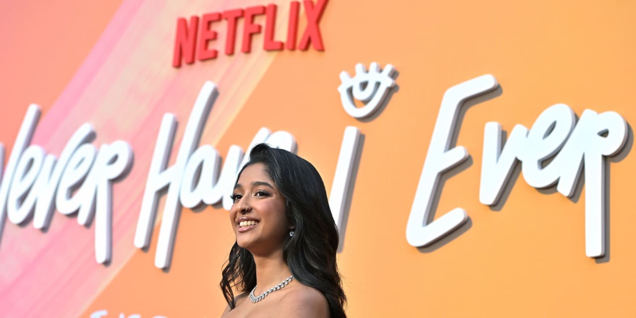 Netflix stock rally builds as company wins cheers for password-sharing success - Vimarsana News