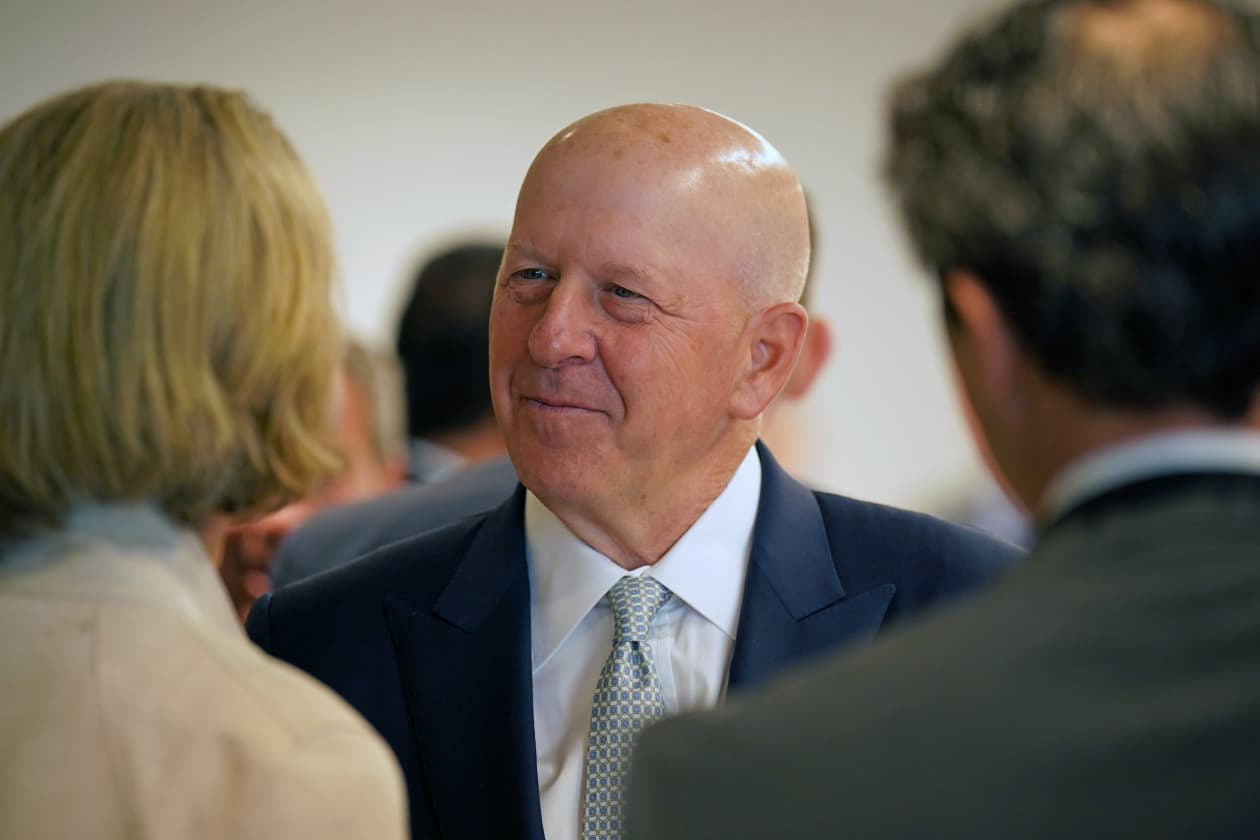 Goldman Sachs stock has underperformed peers as CEO David Solomon’s ...