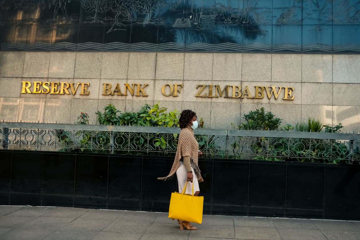 Zimbabwe launches new currency backed by gold and foreign currencies