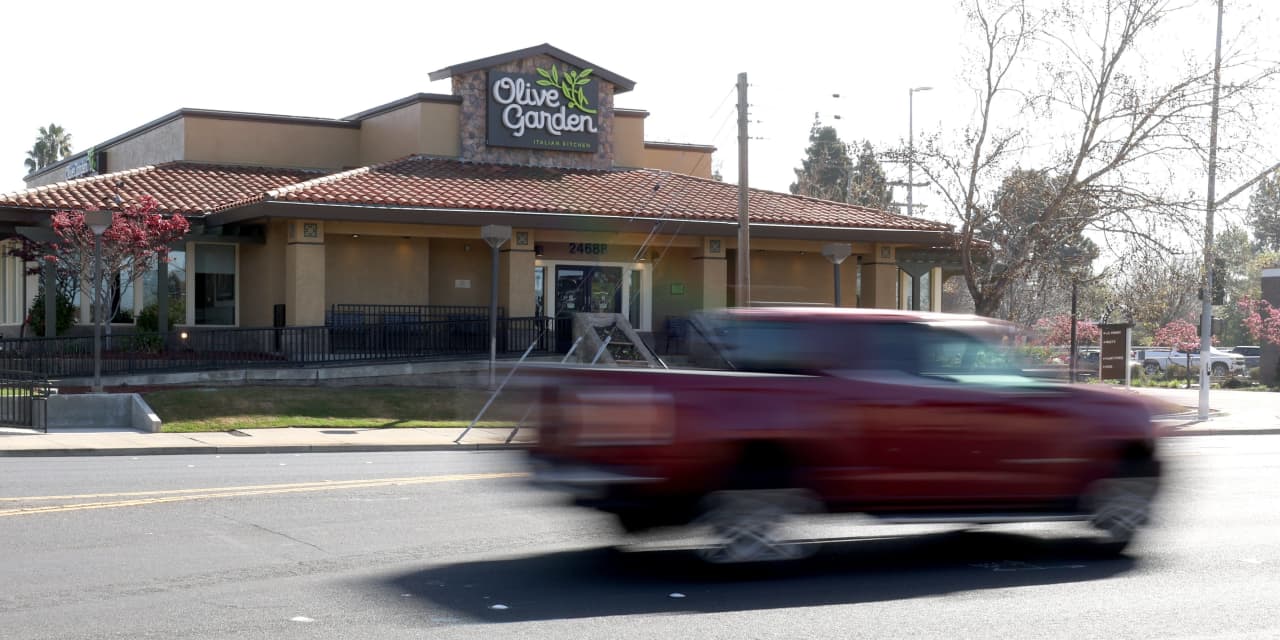 Los ingresos netos de Darden Restaurants aumentan un 11,8 % a medida que las perspectivas de ganancias superan las estimaciones