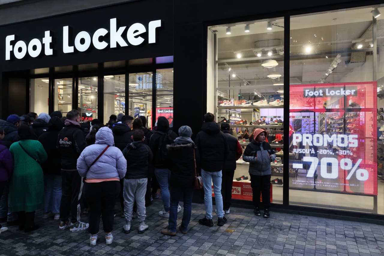 Foot Locker’s stock having best day in nearly 2 years after a big profit beat