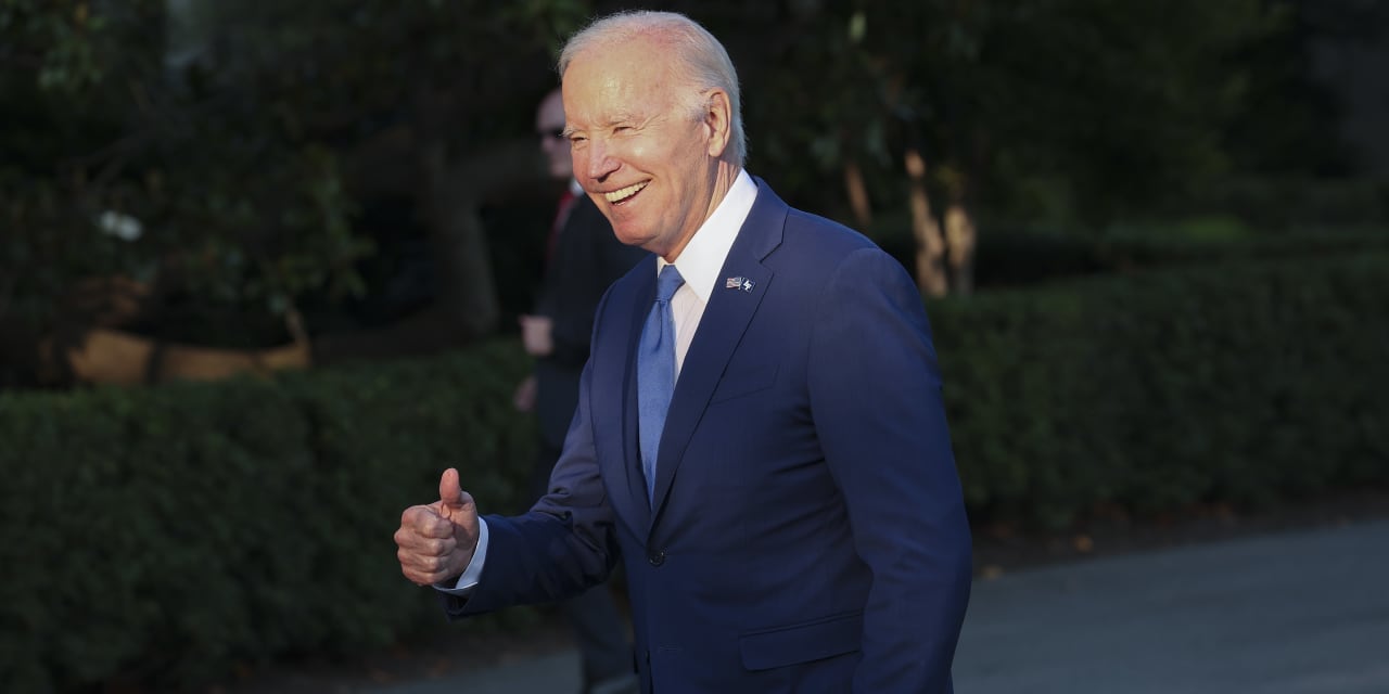 Biden is declaring victory on the economy. Wall Street is slowly coming around.