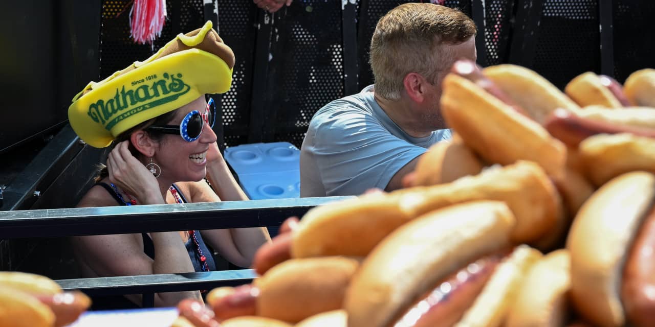 Miki Sudo successfully defends women’s hot-dog title at Nathan’s Famous in New York