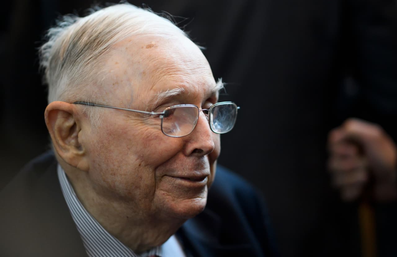 Opinion: Buffett partner Charlie Munger kept these rules about investing  and life that you can use too - MarketWatch