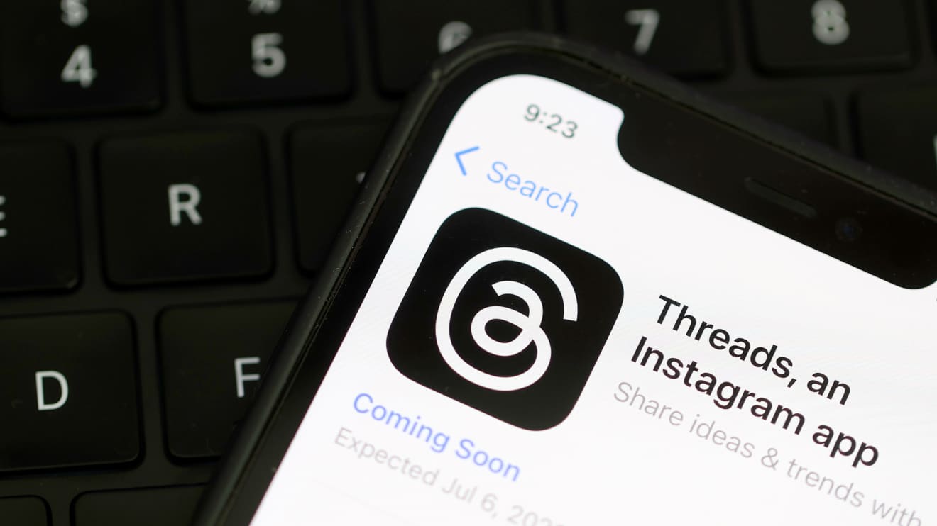 #: This ‘Thread’ social platform existed years before Meta’s new app — and it could sue, experts say