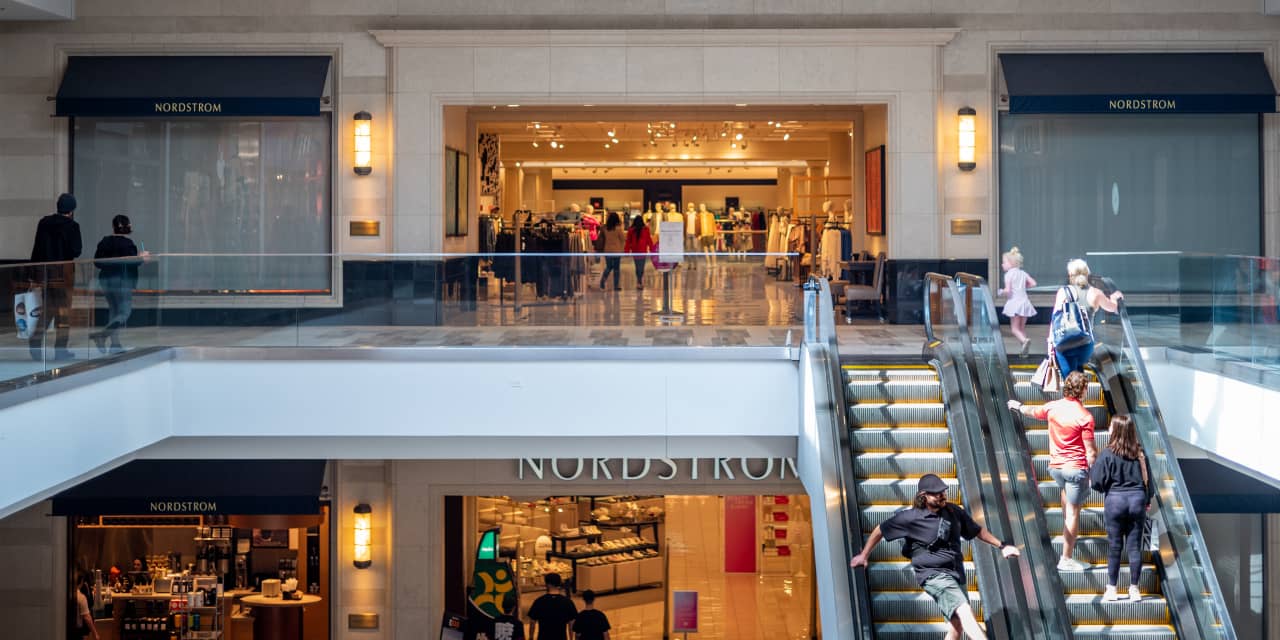 U.S. consumer sentiment soars in July to highest level since September 2021