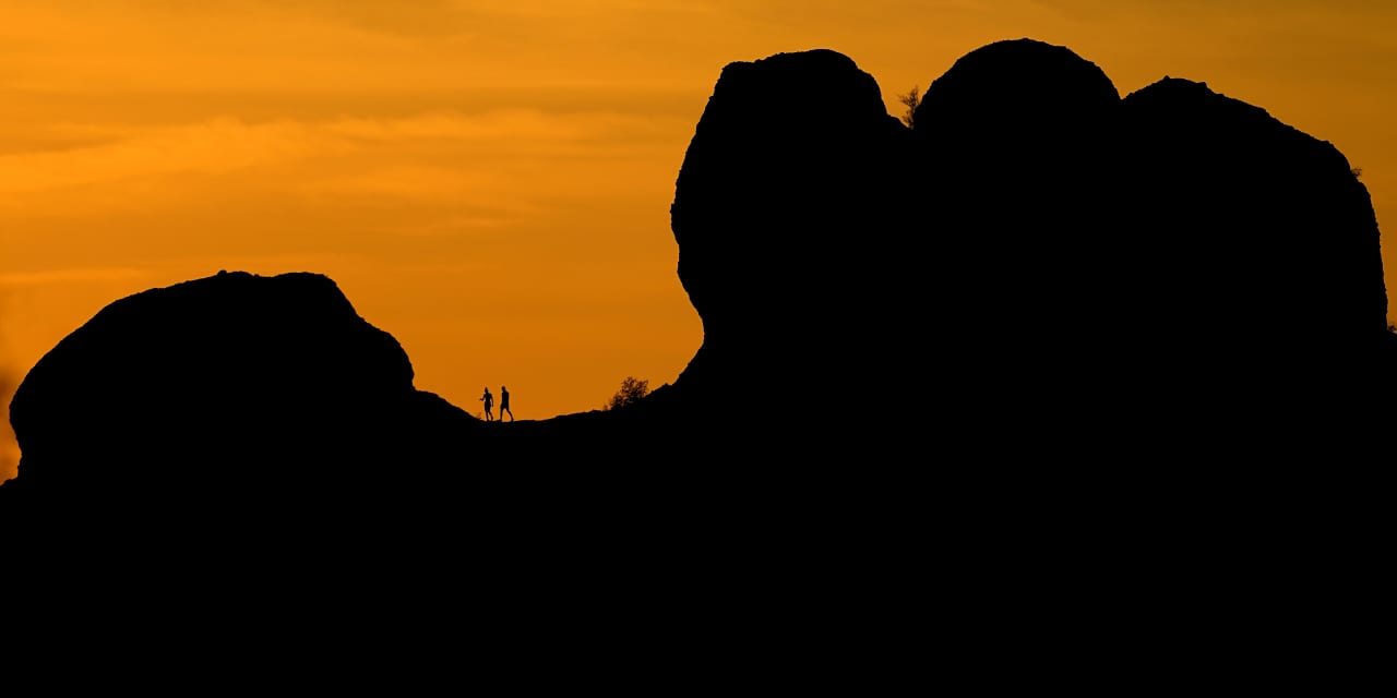 U.S. Southwest swelters under dangerous heat wave, with new records on ...