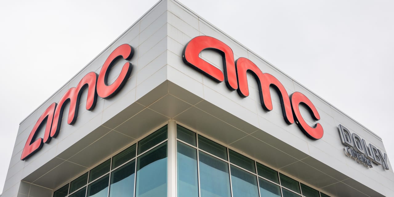 AMC shares fall 14% after movie-theater chain announces $250 million stock sale