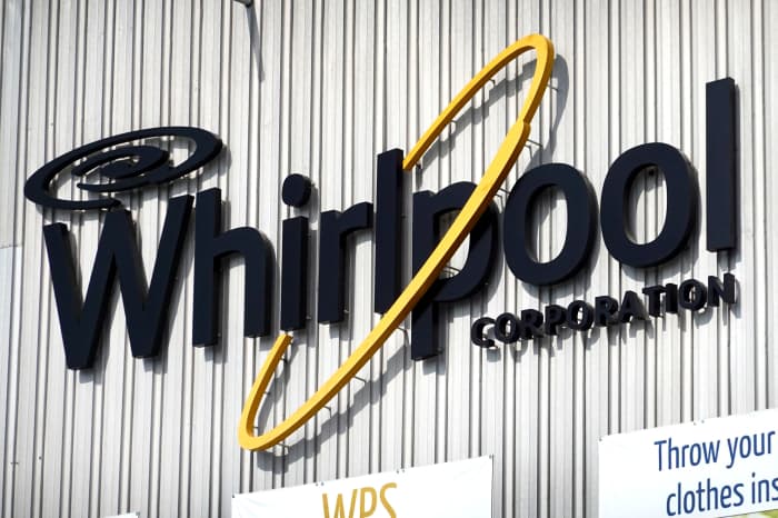 Whirlpool bets on housing recovery as quarterly sales drop