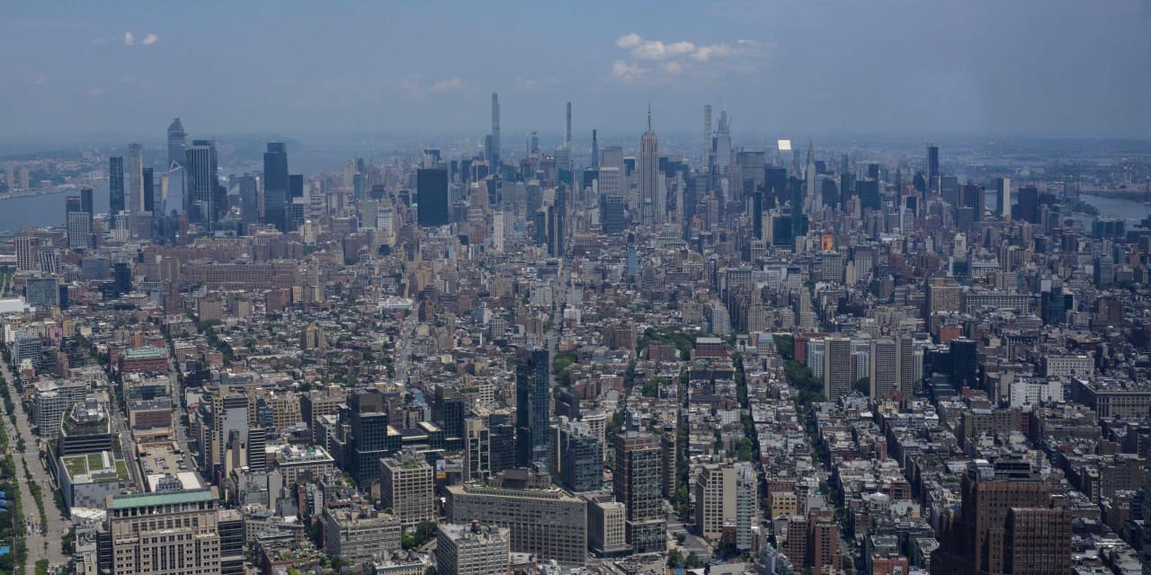 The  trillion ‘wall of worry’ for commercial authentic estate that spirals through 2027