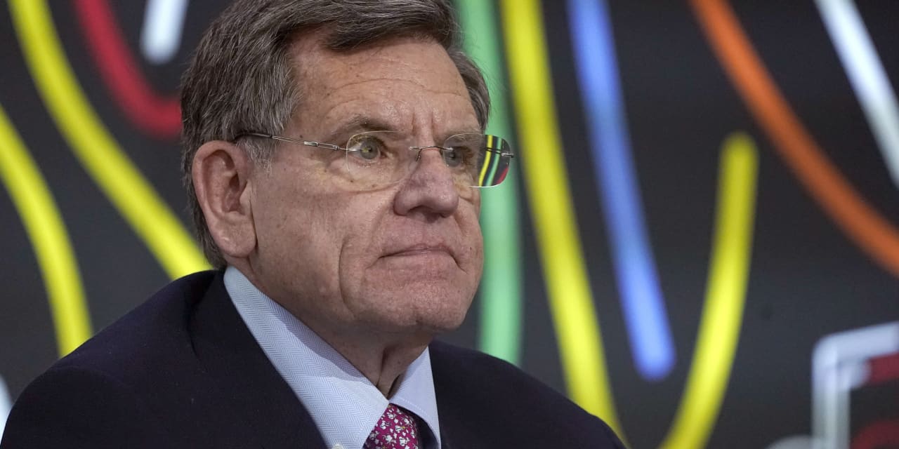 Chicago Blackhawks owner Rocky Wirtz dies at 70