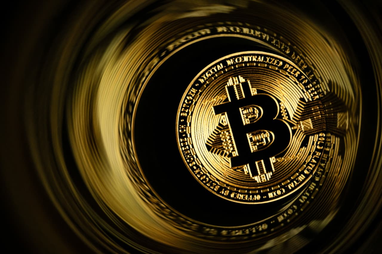Bitcoin bounces back, topping $70,000, as safe havens waver