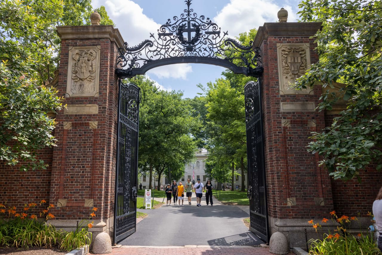 Ending Legacy Admissions At Ivy League Schools Could Improve Diversity ...