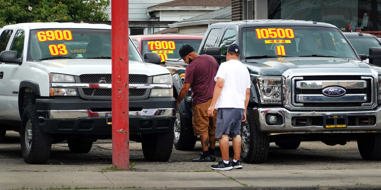 Wholesale used car prices dropped again—what that means for bargain shoppers - MarketWatch