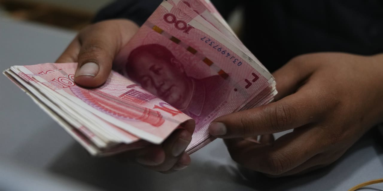 ETFs that buy Chinese stocks mired with losses after 'measly' rate cut in disappointing stimulus - Vimarsana News