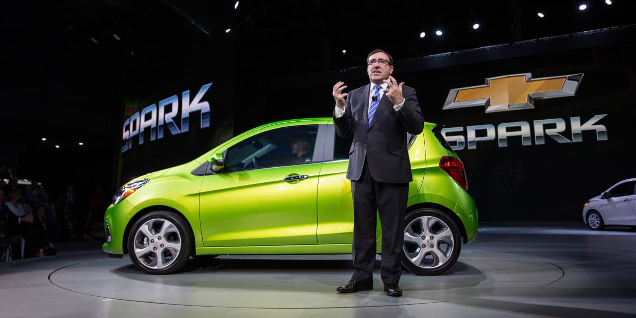 Feds propose 18 fueleconomy increase — to 43.5 MPG — for new vehicles