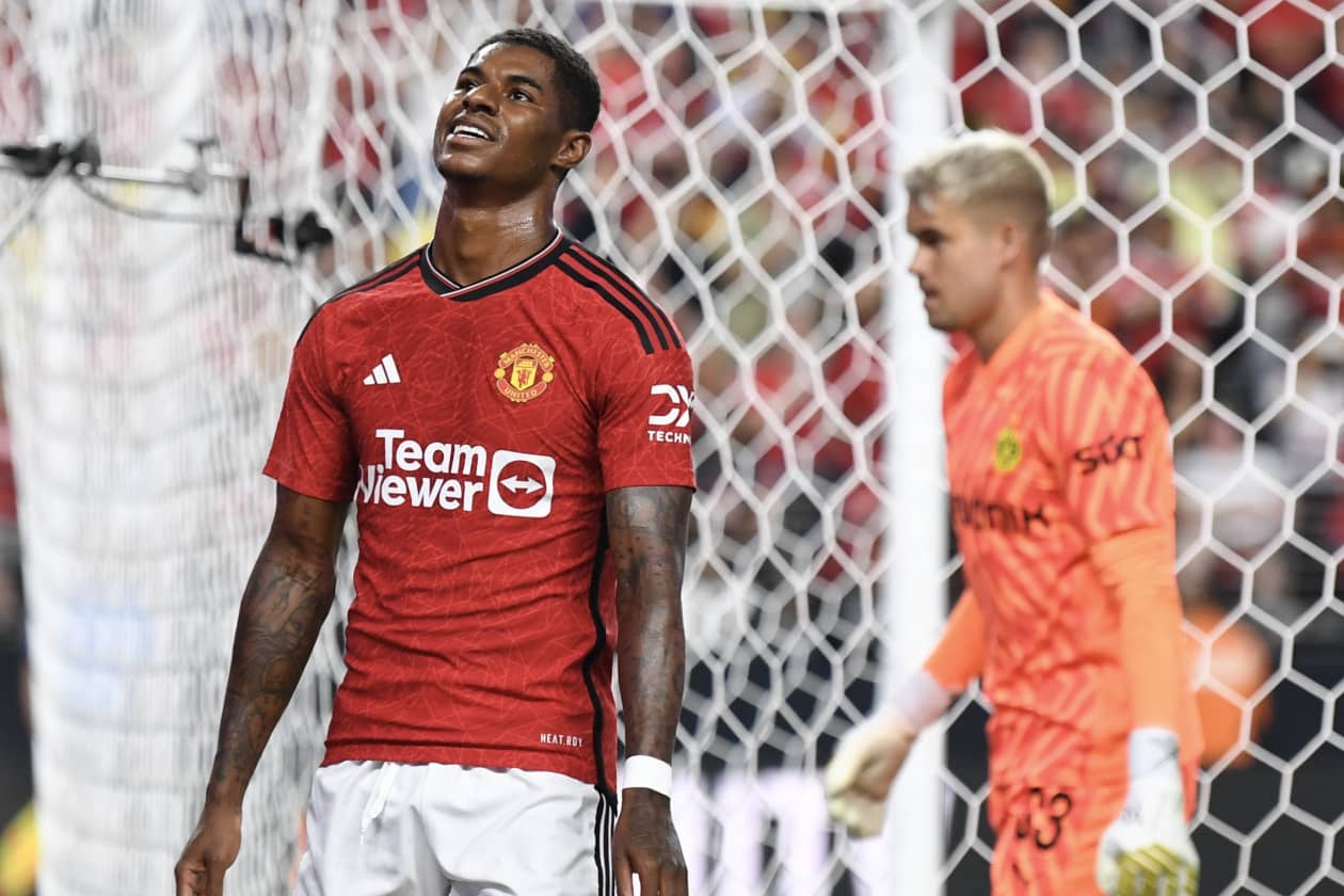 Manchester United S Stock Slides After Reports Sheikh Jassim Is