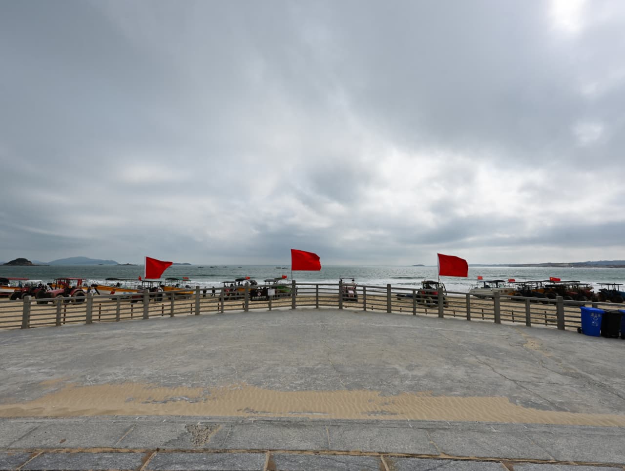 美股暴跌三大预警同时拉响