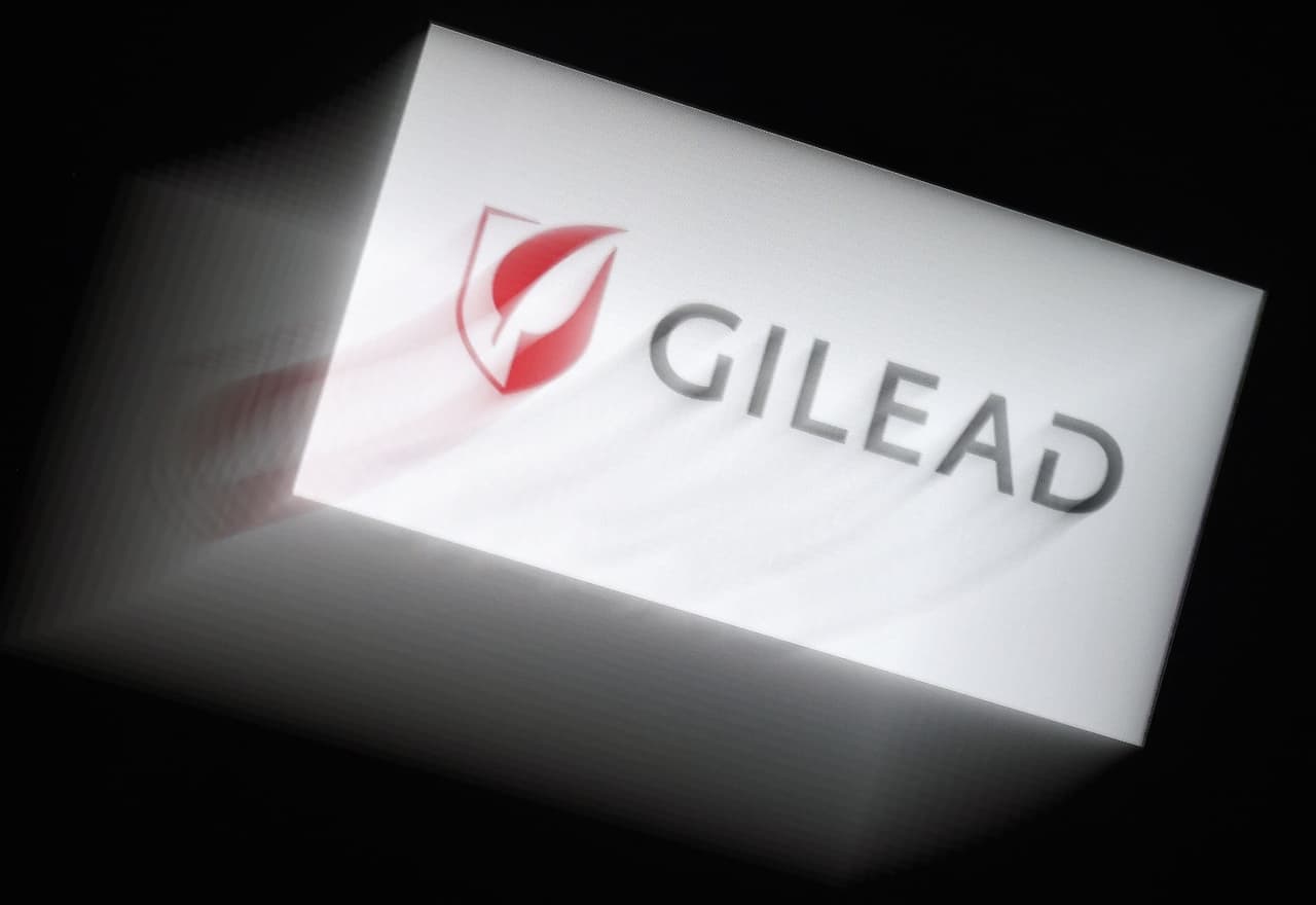 Gilead’s quarterly loss is narrower than expected