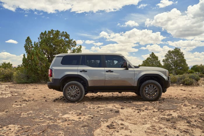 Toyota’s iconic Land Cruiser is reborn and redesigned—and they nailed ...