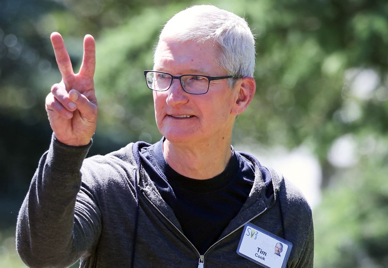 Apple TV Was Making a Show About Gawker. Then Tim Cook Found Out