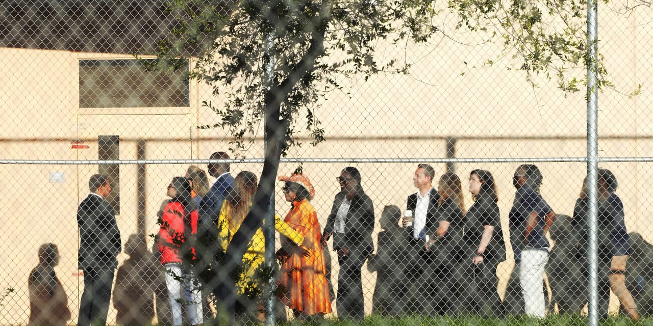 Shots fired at site of Florida's Parkland school killing in reenactment after lawmakers visit - Vimarsana News