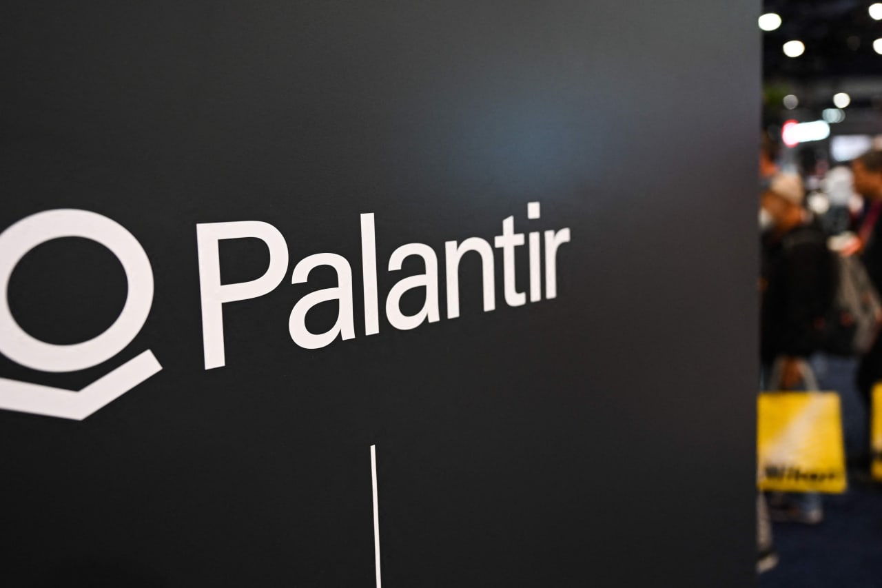 Palantir logs earnings beat, but stock cools down in the wake of sharp rally