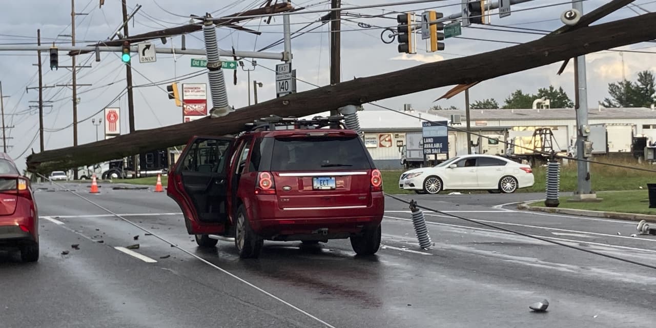 Storm kills 2 people and leaves 1.1 million without power in eastern U ...