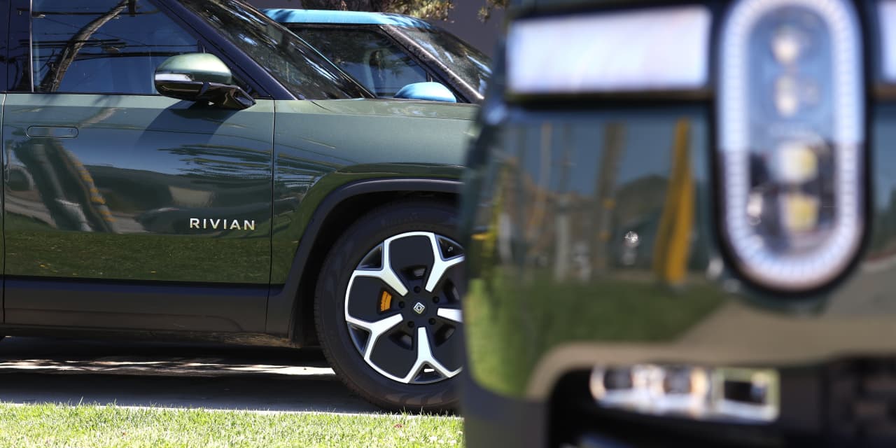 Rivian’s stock tanks after EV maker expects flat production for the year