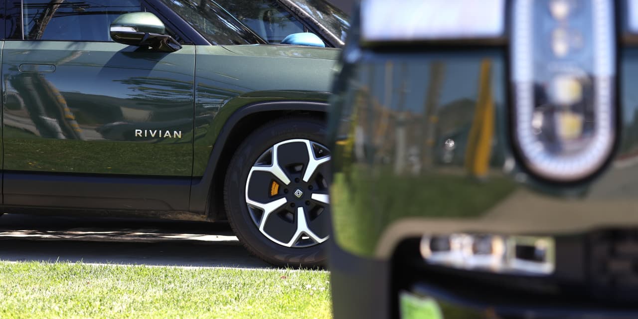 Rivian’s stock tanks after EV maker expects flat production for the year