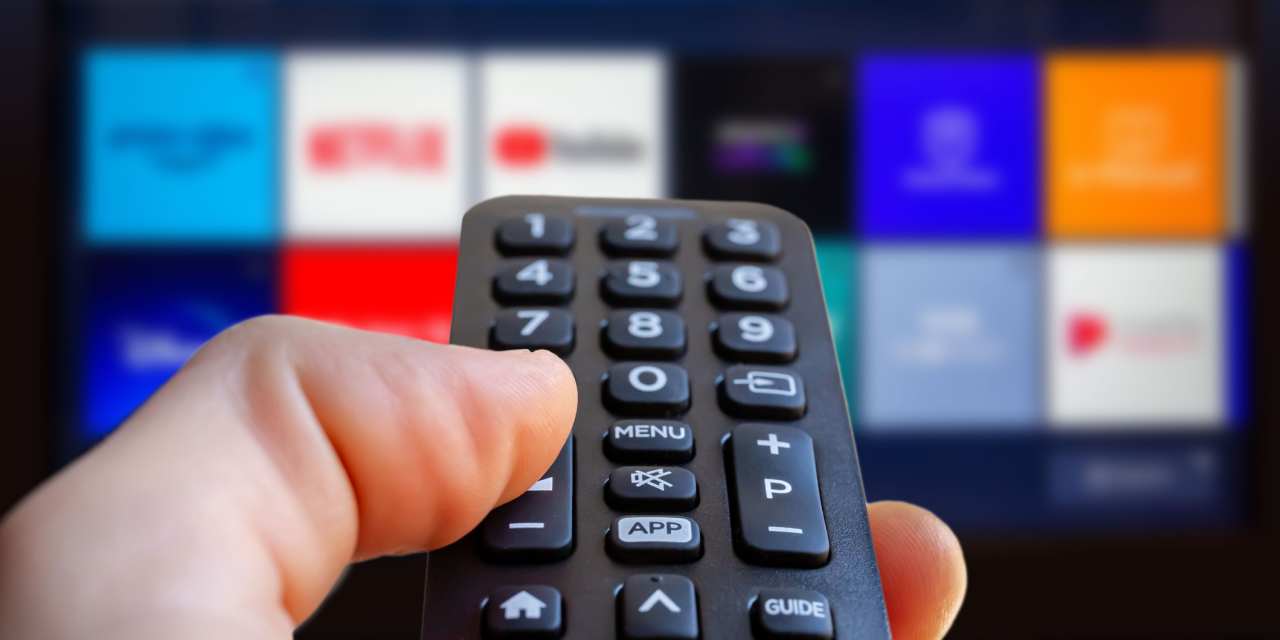 Is Netflix’s stock ready to catch up to its business momentum? This analyst thinks so.