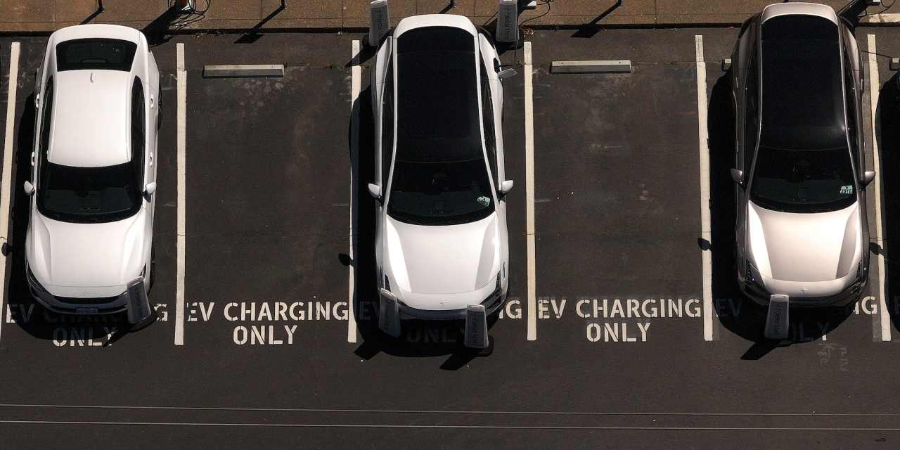 Electric Vehicle Interest Falls to Six-Year Low in US, Europe Amid Cost Concerns